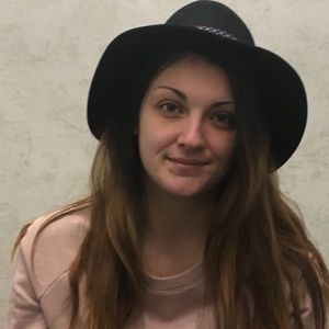 Meet your Posher, Candace